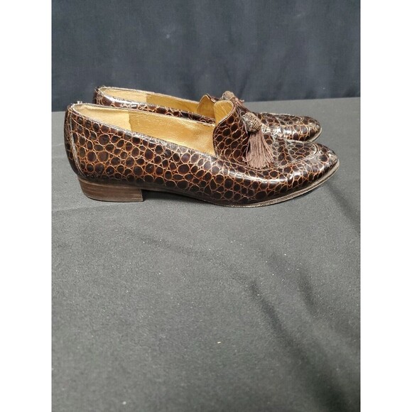 Stuart Weitzman Tassel Loafer Shoes Croc Embossed Patent Leather Brown Sz 9 - Picture 3 of 7
